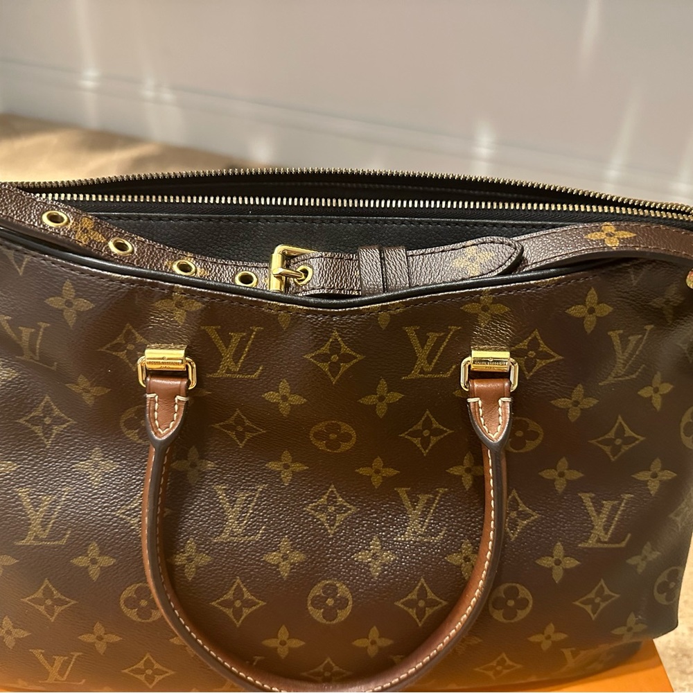 LOUIS VUITTON Louis Vuitton Monogram Pallas BB